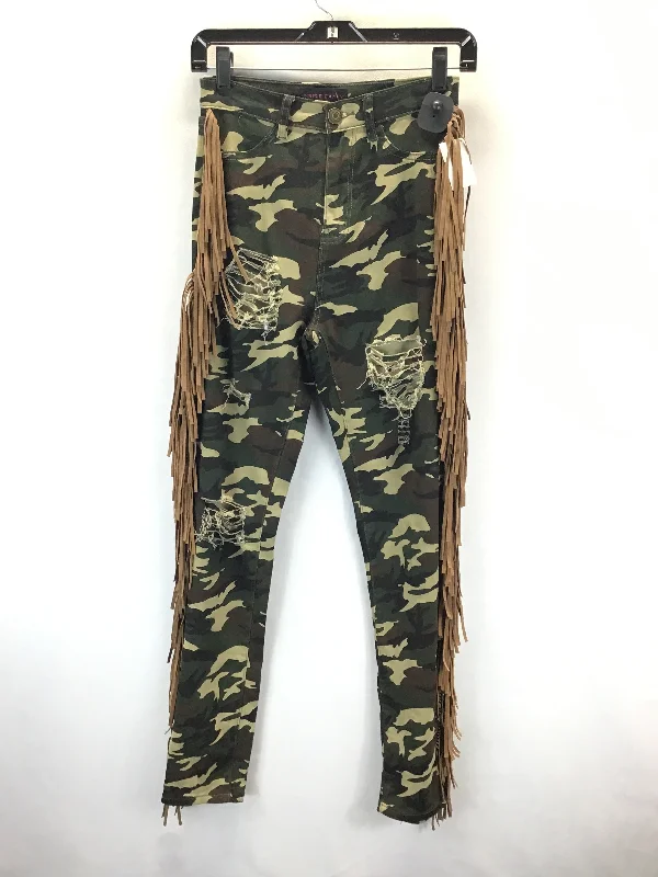 Pants Chinos & Khakis By Clothes Mentor In Camouflage Print, Size: M