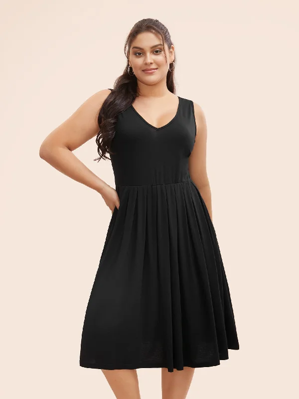 V Neck Pleated Tank Dress